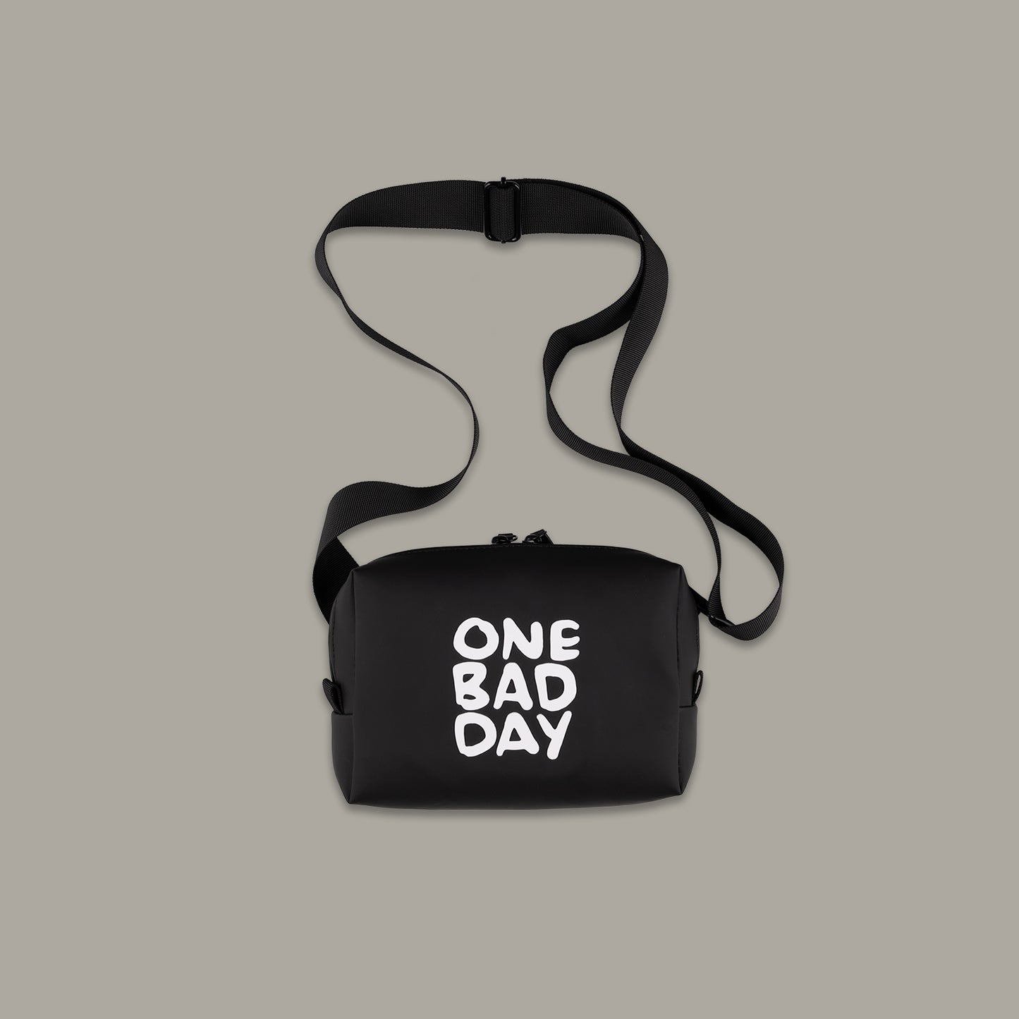 BOLSO CAJA BANDOLERA CON LOGOTIPO