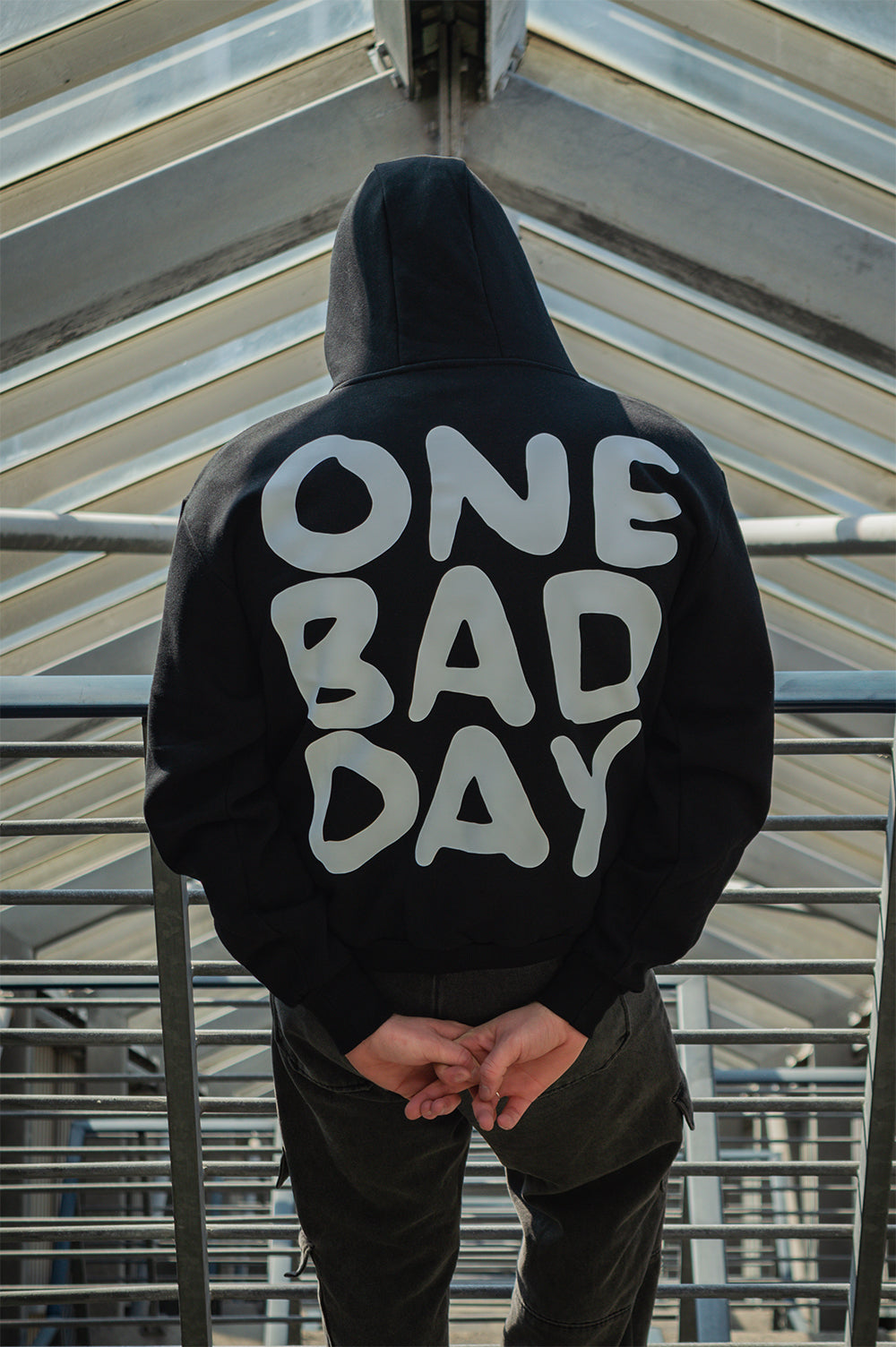 OVERSIZED LOGO HOODIE
