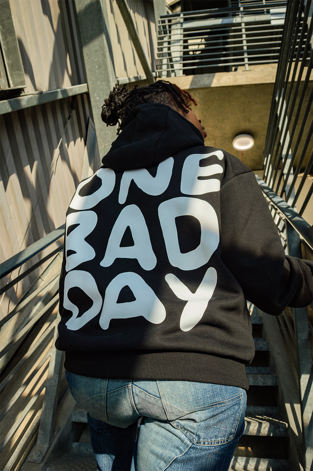 OVERSIZED LOGO HOODIE