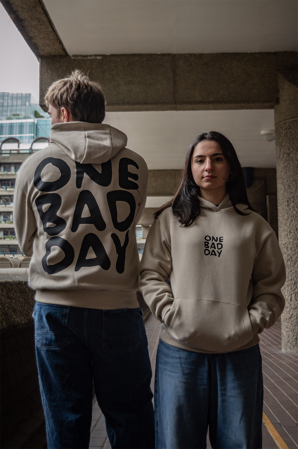 OVERSIZED LOGO HOODIE